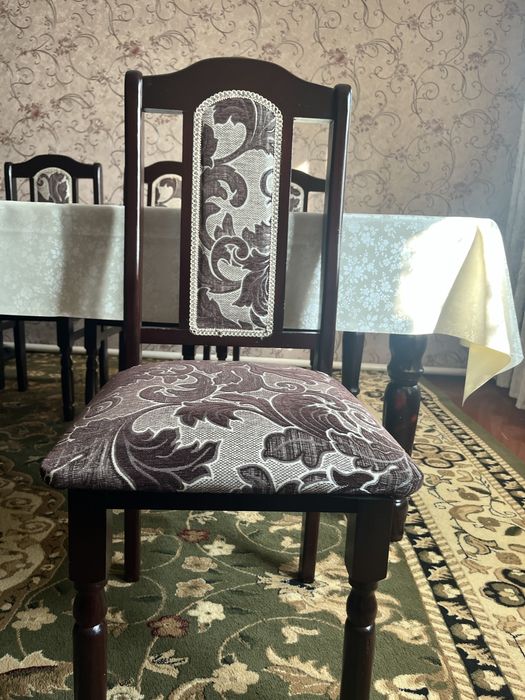 Продам гостевой стол