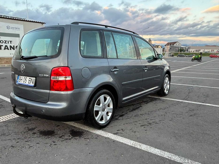 VOLKSWAGEN Touran 2006 — imagine 3