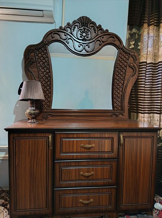 Продаётся спалний гарнитур и стенка