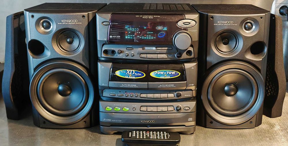 Kenwood RXD-500 2x100W, 3 CD changer, A/B cassette deck, AUX, 3-way Bass-reflex колони