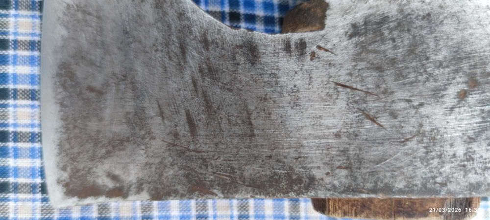 Бригадирска брадвичка с кози крак