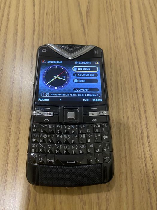 Vertu Constellation Quest смартфон