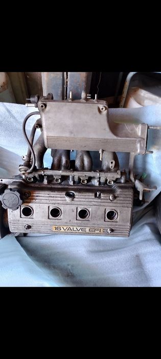 Головка на 1.6 Карина е