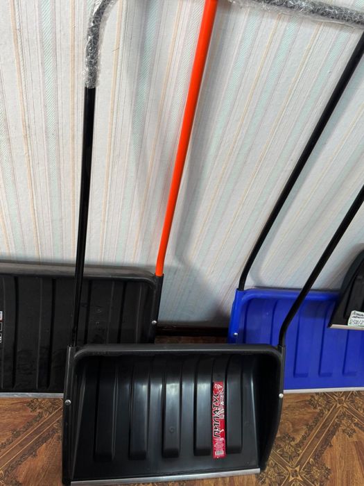 Лопата для снега