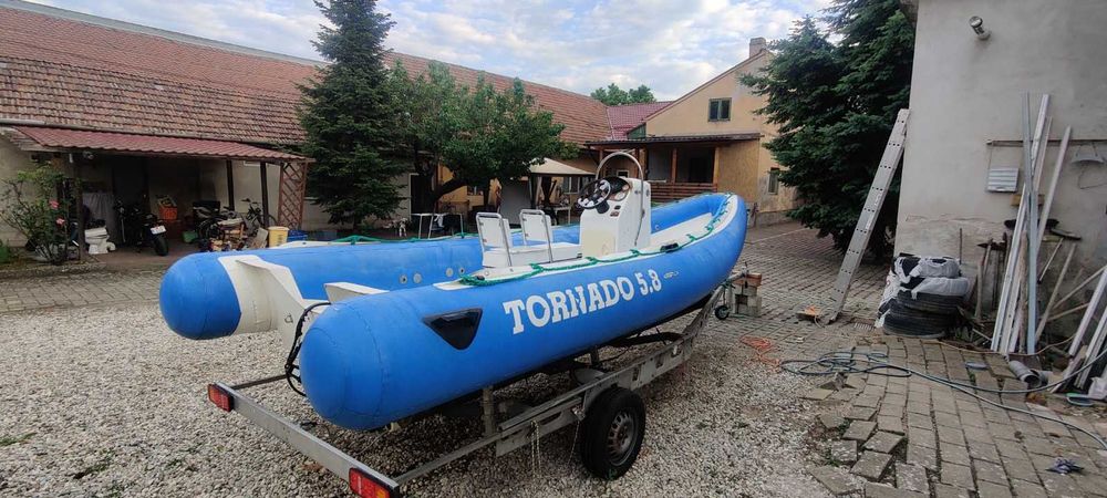 Vând barca RIB Tornado 5.8 + peridoc înmatriculat