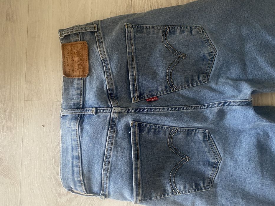 Джинсы скинни левайс