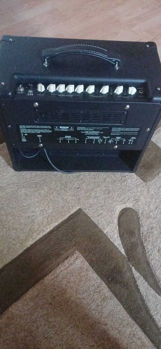 statie chitara Blackstar ht-5R MKII pe lampi
