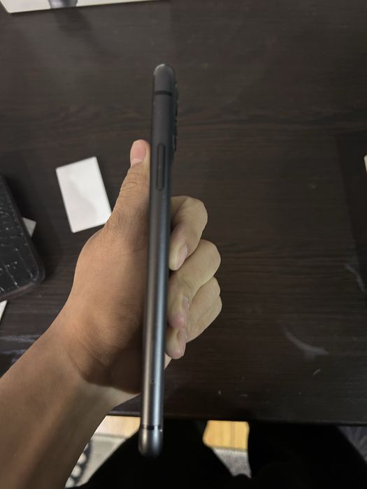 Iphone 11  64 gb