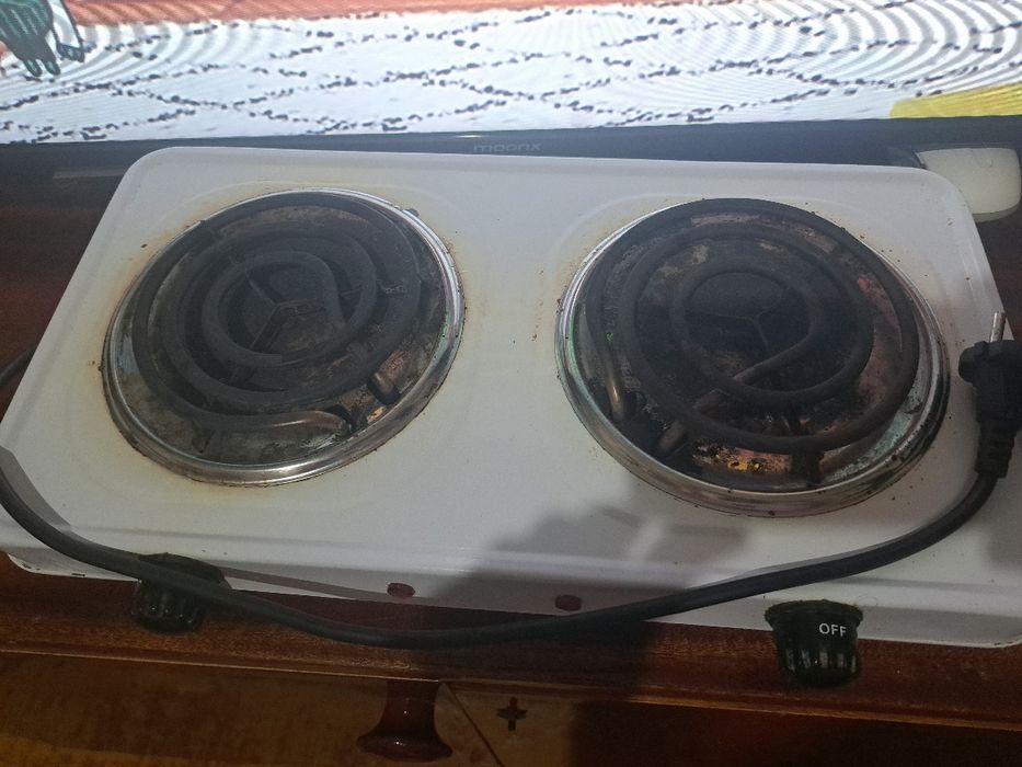 Электро плита работает отлично