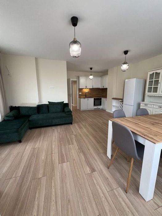 Четиристаен апартамент под наем в ж.к. Редута, 2182705