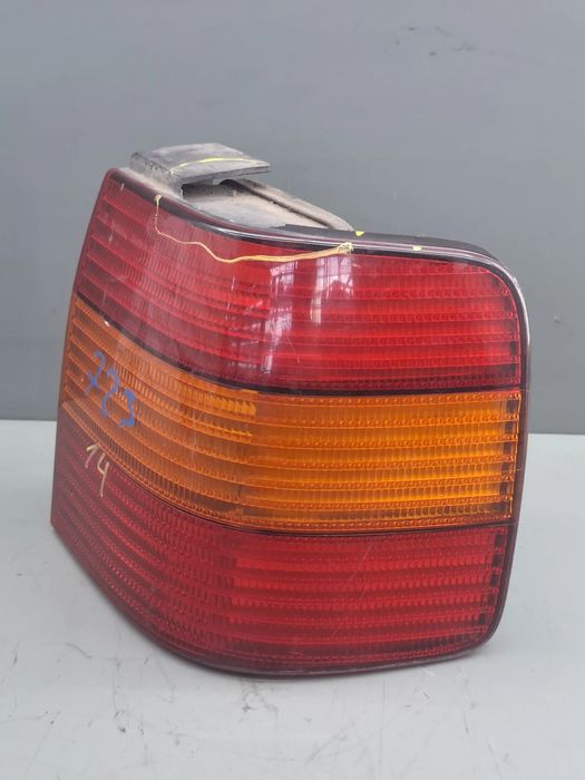 Lampa / Tripla stop dreapta pe aripa 3A5 945 112 DEFECT Volkswagen VW