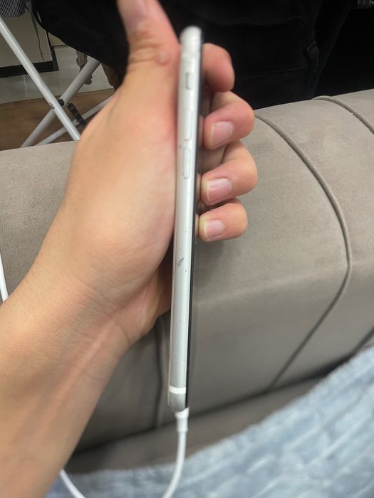 iPhone SE , айфон се