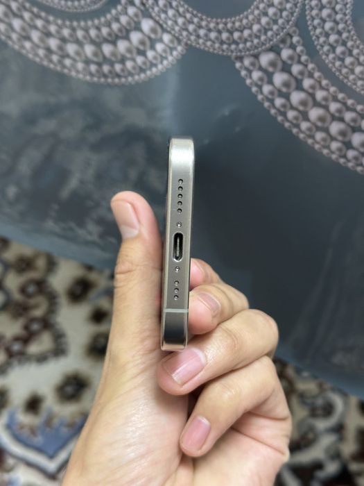 iPhone 15 pro 256 GB