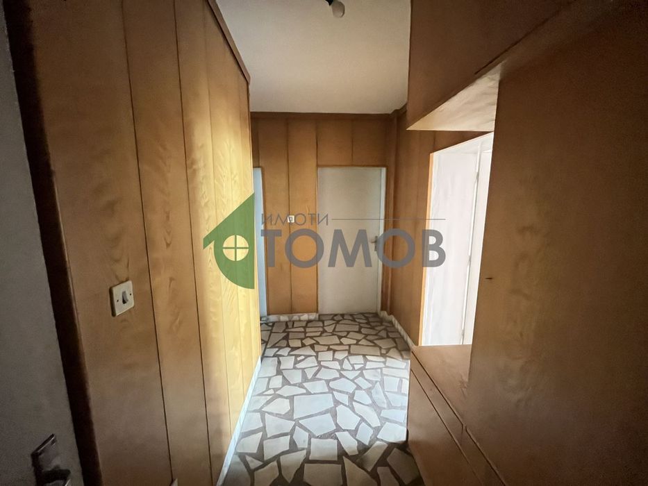 Продава се Тристаен апартамент в Шумен, Болницата - 97 кв.м за 947 €/кв.м - Снимка #8