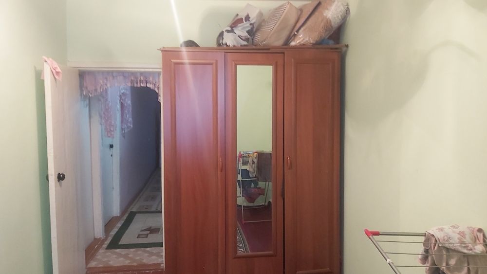 Карши шахри 5 м.тда 3 хонали 86кв уй сотилади.