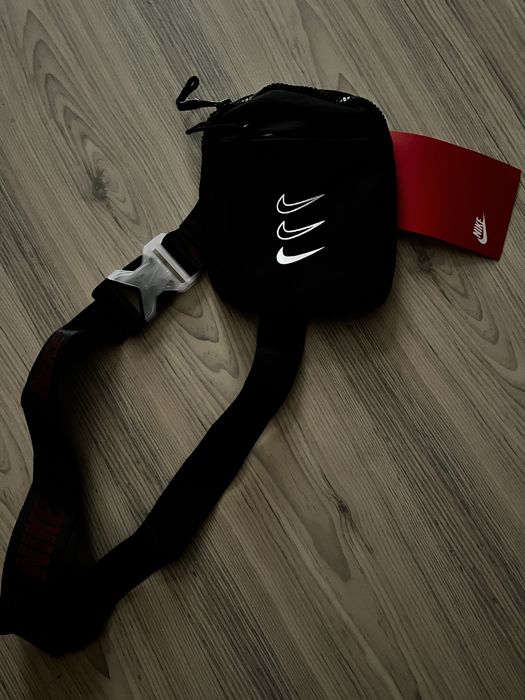 Nike Shoulder Bag | Чантичка за през рамо