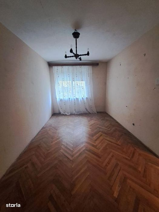 Apartament 2 camere , Aleea Clabucet , et. 2 50 mp , 58.000 euro neg.