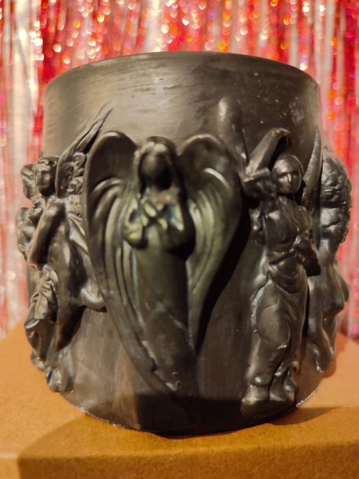 Шкатулка гипсовая ручной работы.