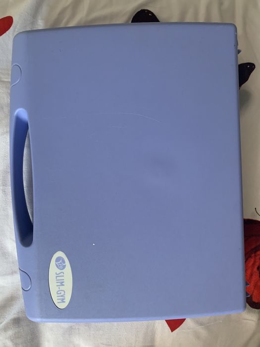 Aparat de masaj fitness prin curent