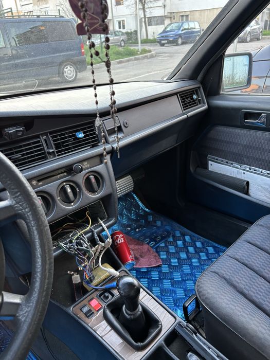 Vand mercedes 190e 2.0 Benzina