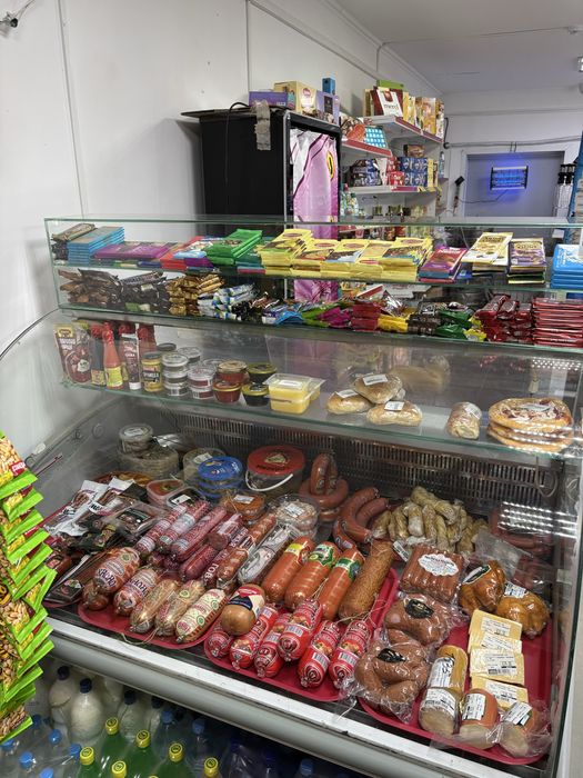 Витриный холодильник