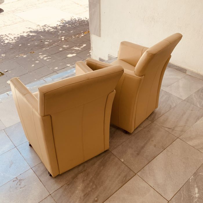 Комплект 2 кожени кресла от естествена кожа – модерен стил