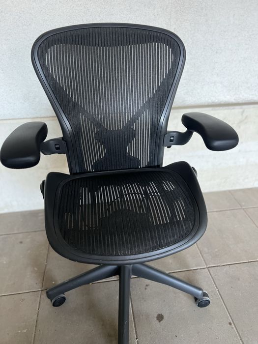 Eргономичен офис стол HERMAN MILLER AERON размер В