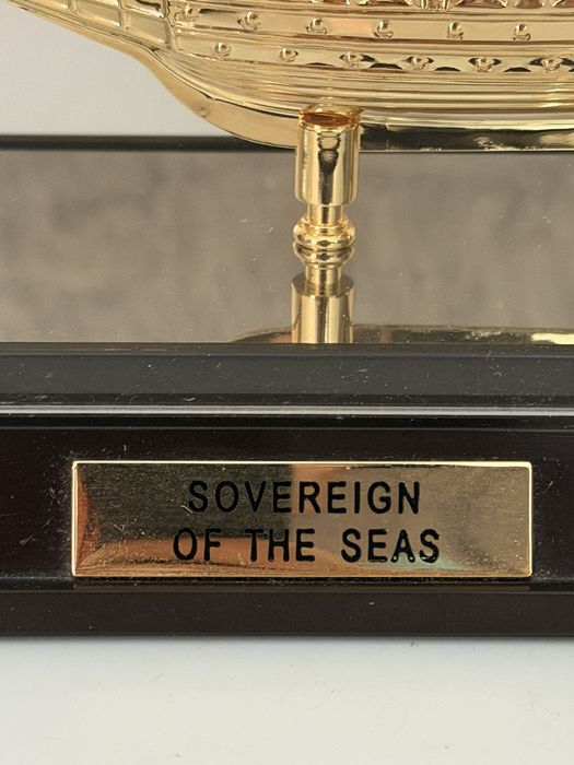 Продам сувенирный Кораблик