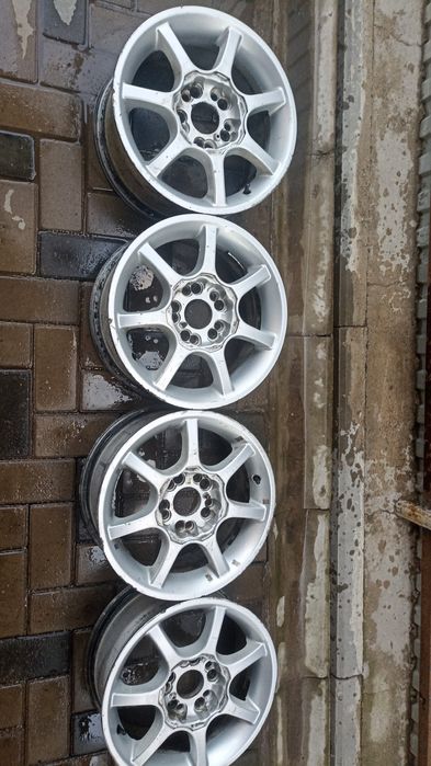 Продам диски Разболтовка дисков 5*112 R15
 5 х 112
R 15