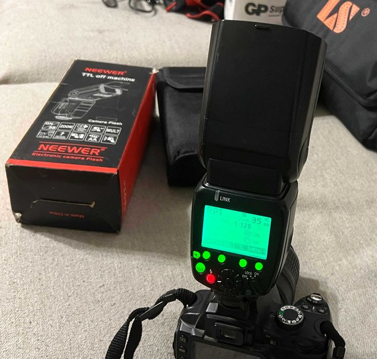 Bliț foto Shanny SN910EX-RF TTL Nikon wireless 2.4GHz GN58 cutie husă