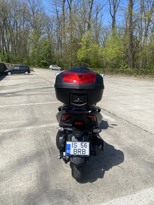 Vând Yamaha Tricity 300 2021
