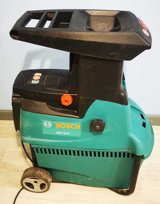 Самопридърпваща клонотрошачка BOSCH AXT-25D Дробилка  2500W