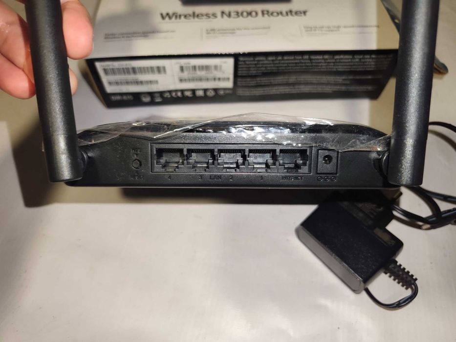 Модем  Wi-Fi роутер D-Link DIR-615 (Wireless N300)станция метро Москва