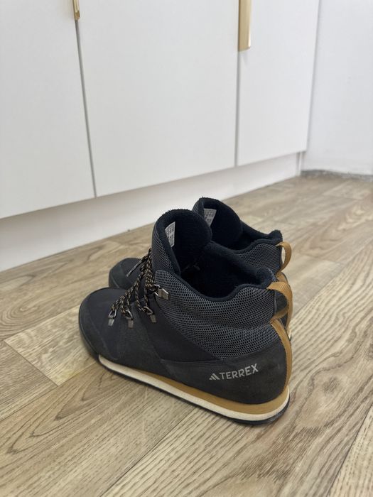 Кроссовки. Адидас Терекс.
