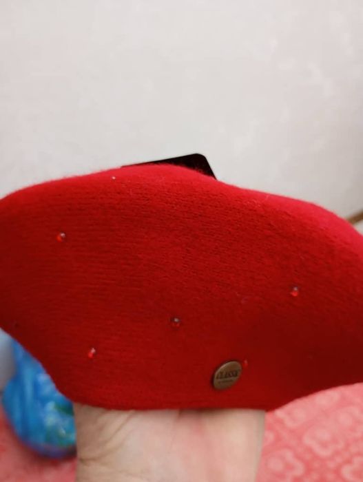 Продам шапка женские