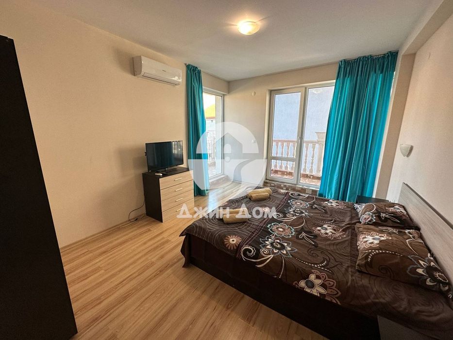 Продава се Двустаен апартамент в Свети Влас - 70 кв.м за 846 €/кв.м - Снимка #3