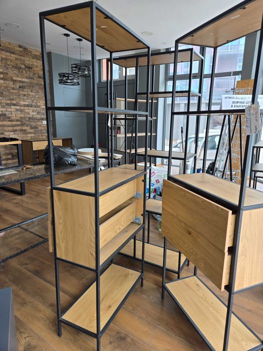 Етажерка с чекмеджета 180/70/30см.Чекмеджетата са с push отваряне.