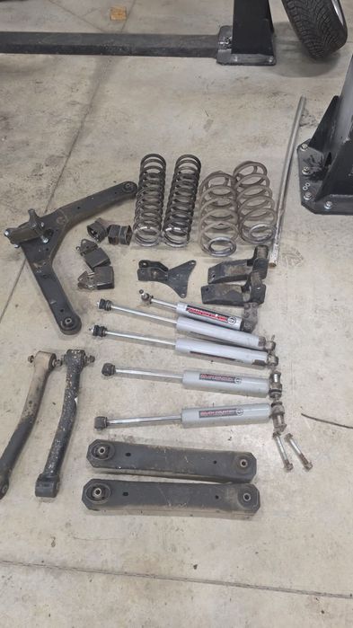 Jeep  WJ  Окачване