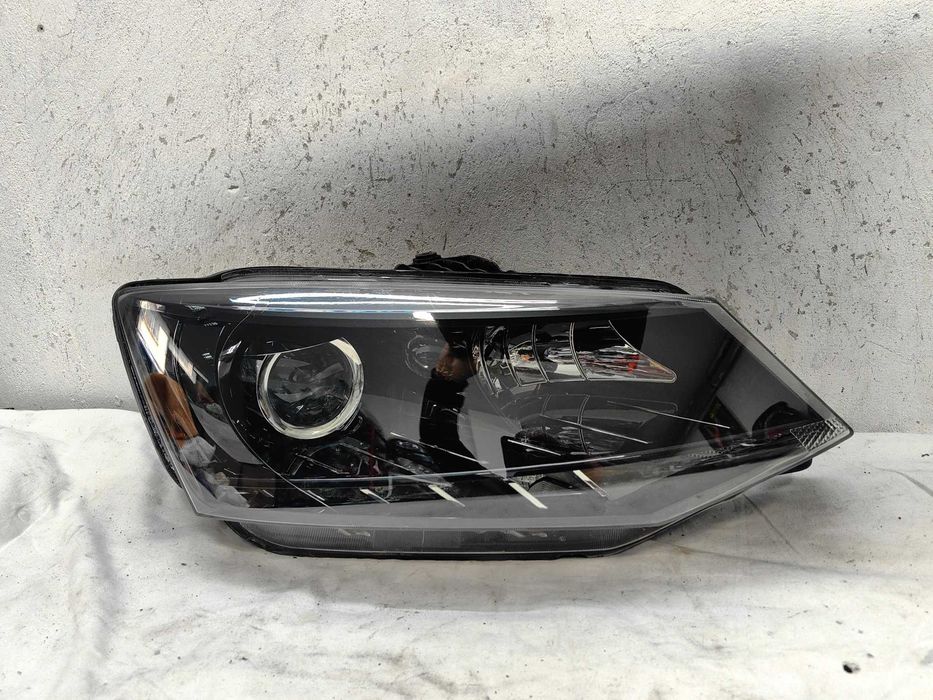Оригинален фар Шкода Фабиа  Skoda Fabia Led
