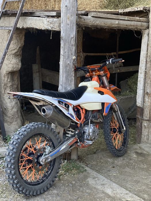 Продам эндуро 250кубов