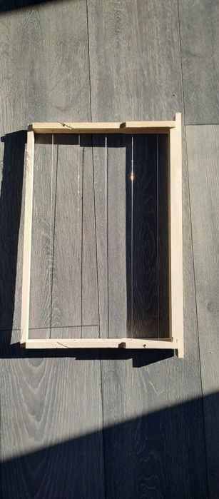 Vând rame stupi din Tei, 1/1 capsate și insârmate.