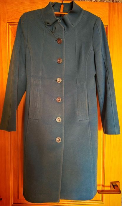 Продам пальто женское