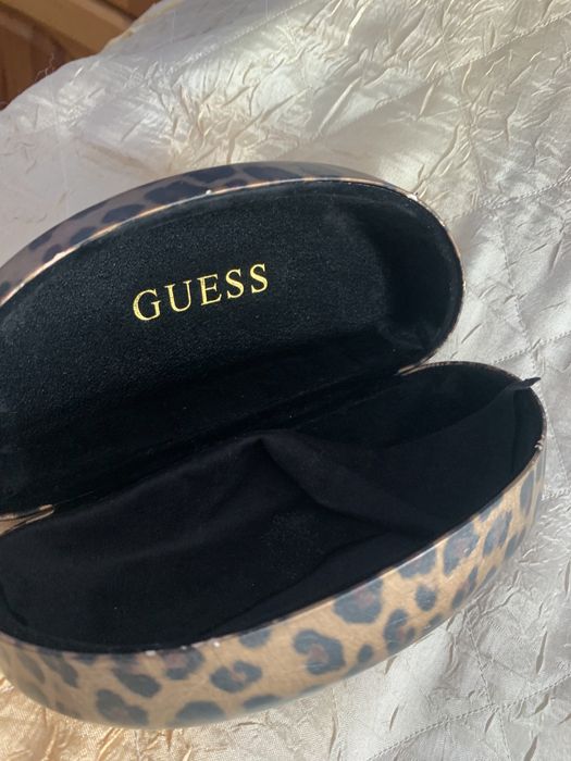 Слънчеви очила Guess