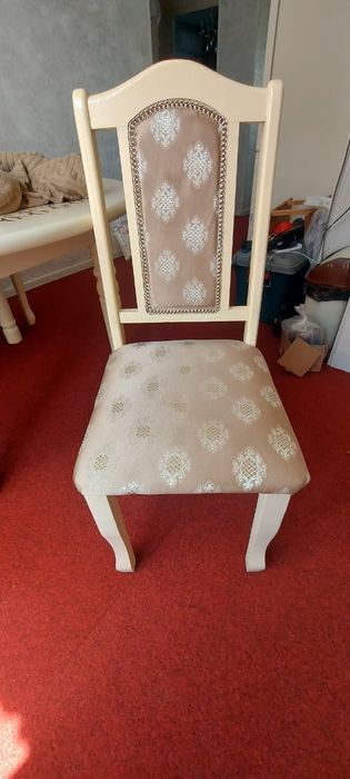 Продам стол со стульями в отличном состоянии