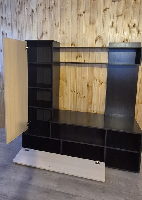 Продам шкаф-горку под ТВ