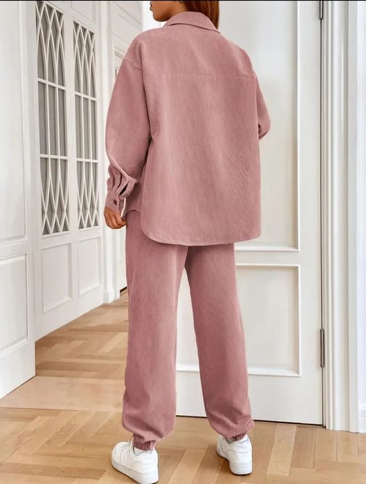 Продам костюм новый р 50