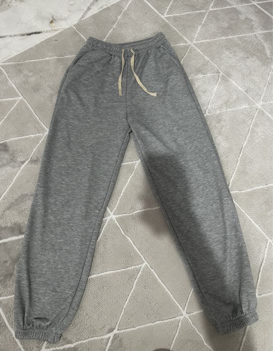 Продается джинсы