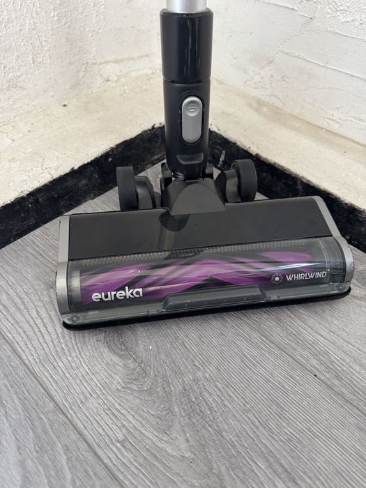 Вертикална Прахосмукачка EUREKA Stylus Elite 24000Pa Самопочистваща Станция, Четка Против Заплитане