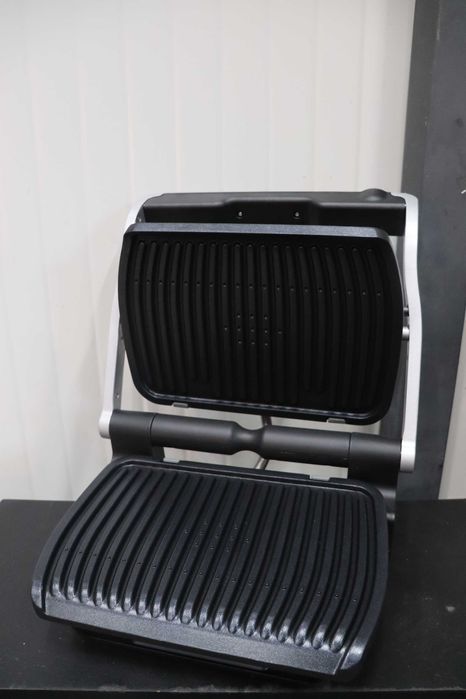 Контактна скара Tefal OptiGrill, 6 програми,дисплей за ниво на готвене