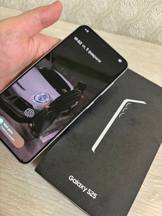 Samsung S25.  256гб